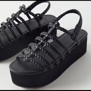 URBAN OUTFITTERS UO FISHERMAN PLATFORM SANDAL
